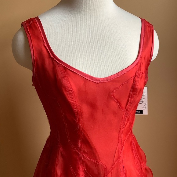 LOVEMATTERS Designer Red West Side Story Dress - Picture 5 of 16